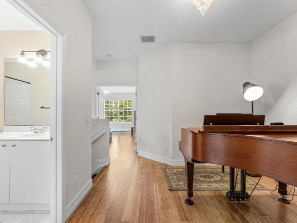 21 Largo Way, Boynton Beach FL 33426