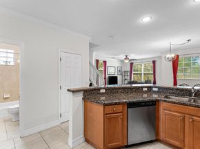 21 Largo Way, Boynton Beach FL 33426