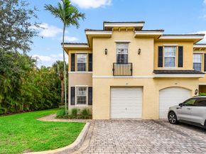 21 Largo Way, Boynton Beach FL 33426