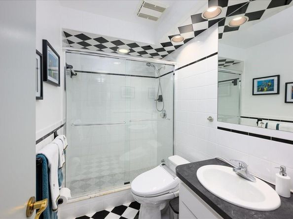 200 SE 11th St, Pompano Beach FL 33060