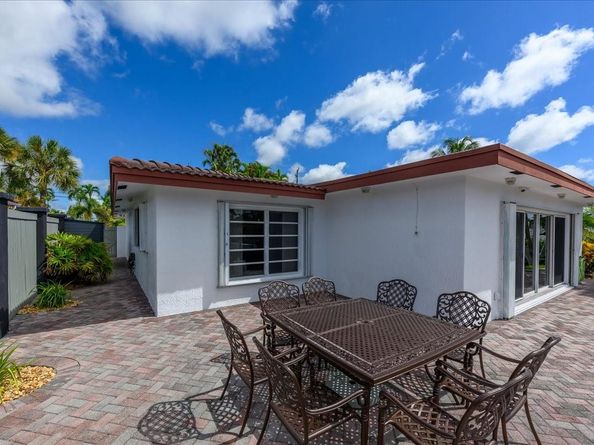 200 SE 11th St, Pompano Beach FL 33060