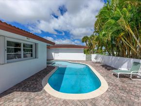 200 SE 11th St, Pompano Beach FL 33060