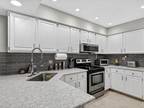 11680 NW 19th Dr 11680, Coral Springs FL 33071