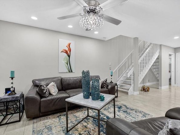11680 NW 19th Dr 11680, Coral Springs FL 33071