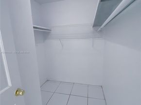 870 NW 87th Avenue 110, Miami FL 33172