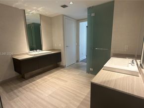 3250 NE 188th Street 204, Aventura FL 33180