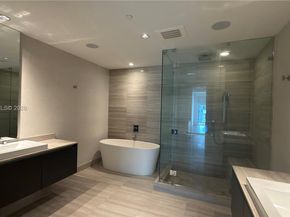 3250 NE 188th Street 204, Aventura FL 33180