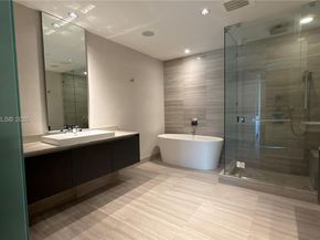 3250 NE 188th Street 204, Aventura FL 33180