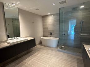 3250 NE 188th Street 204, Aventura FL 33180