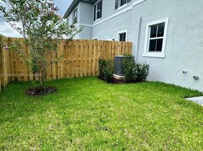 11965 NW 47th Manor, Coral Springs FL 33076