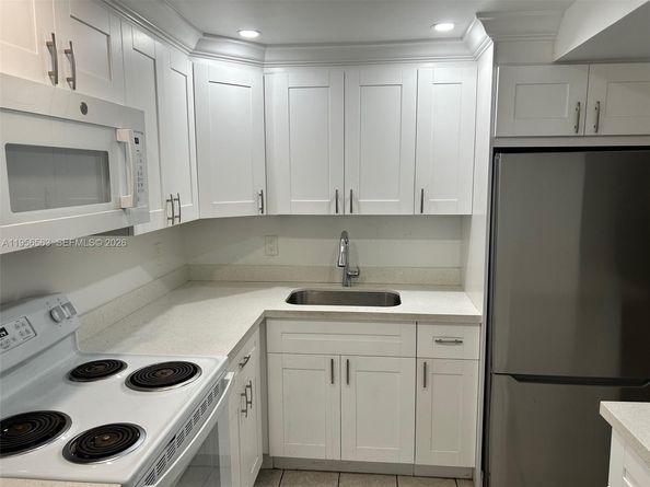 815 SW 30th Street J, Fort Lauderdale FL 33315