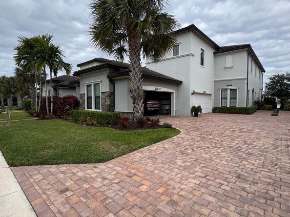 21872 Canadensis Circle 202, Boca Raton FL 33428