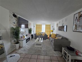 3600 NW 21st Street 309, Lauderdale Lakes FL 33311