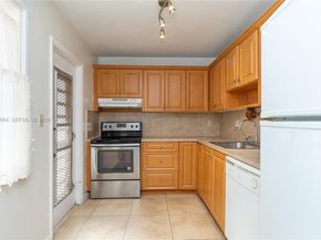 3990 NW 42nd Avenue 106, Lauderdale Lakes FL 33319
