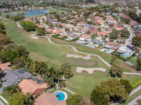 6005 Newport Village Way, Lake Worth FL 33463
