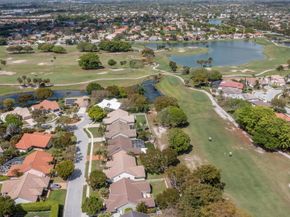 6005 Newport Village Way, Lake Worth FL 33463