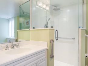 120 SE 5th Avenue Apt 128, Boca Raton FL 33432