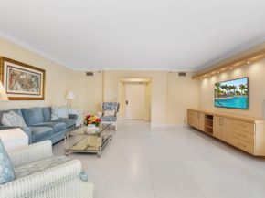 120 SE 5th Avenue Apt 128, Boca Raton FL 33432