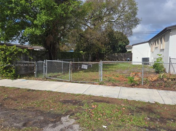 7840 SW 23rd Street, Miami FL 33155