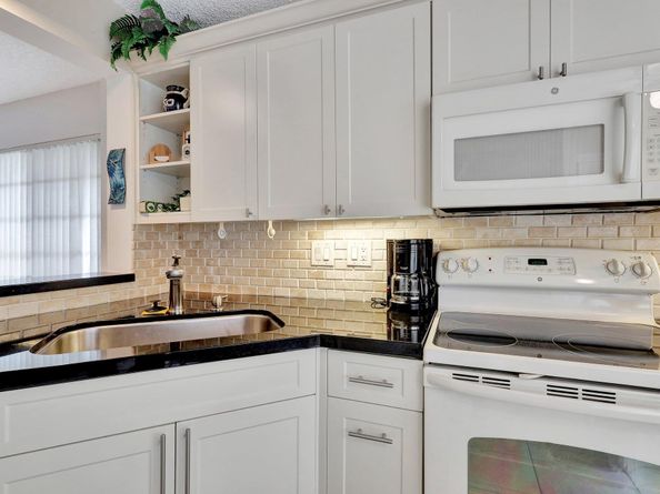 7449 Glendevon Lane 104, Delray Beach FL 33446