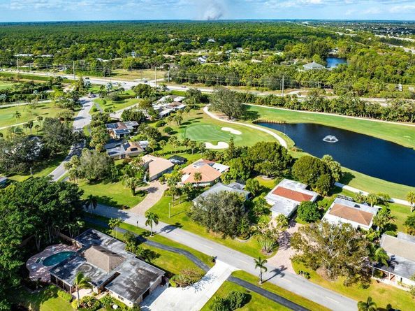 13886 Whispering Lakes Lane, Palm Beach Gardens FL 33418