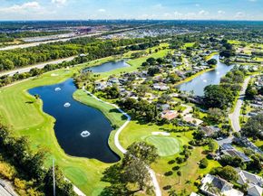 13886 Whispering Lakes Lane, Palm Beach Gardens FL 33418
