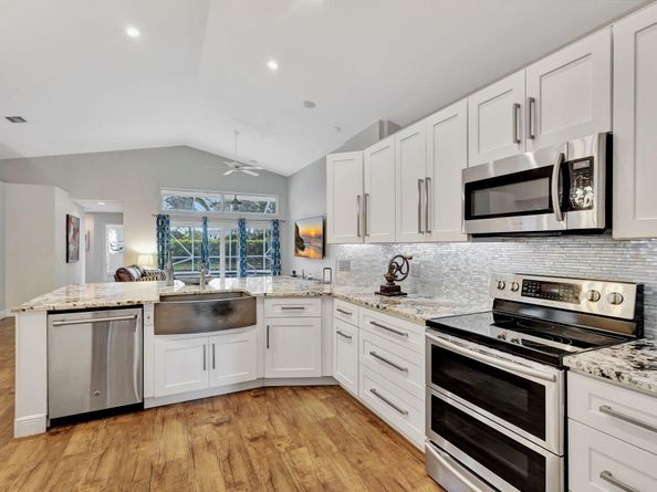 4174 Bahia Isle Circle, Wellington FL 33449