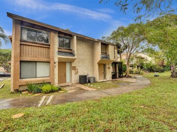 26 Wimbledon Lake