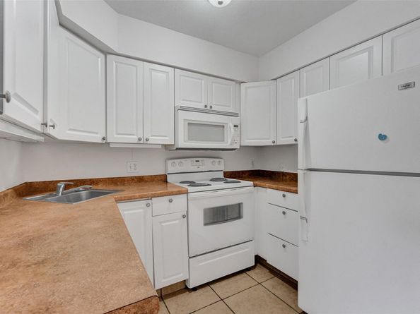 26 Wimbledon Lake 248, Plantation FL 33324