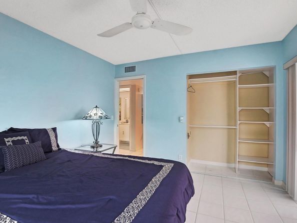204 Burgundy E 204, Delray Beach FL 33484