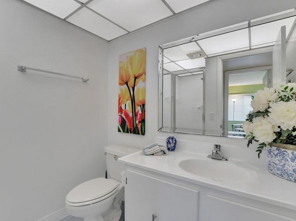 204 Burgundy E 204, Delray Beach FL 33484