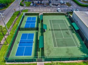 204 Burgundy E 204, Delray Beach FL 33484