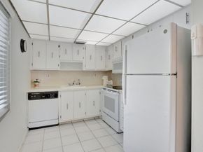 204 Burgundy E 204, Delray Beach FL 33484