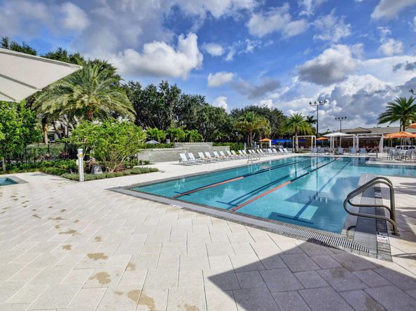 7370 Orangewood Lane 107, Boca Raton FL 33433