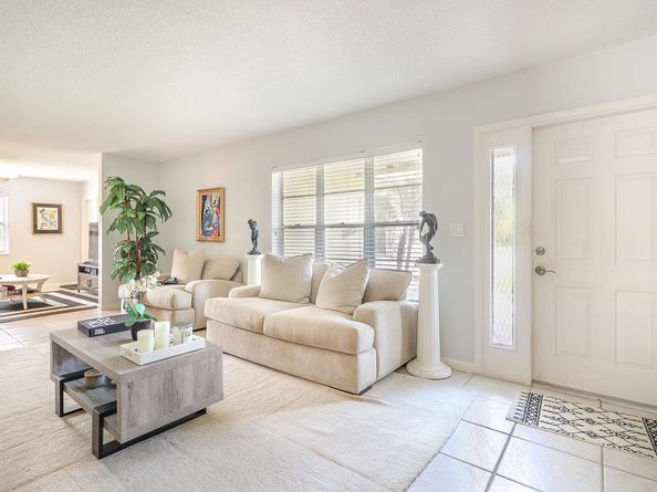 15094 74th Avenue N, Palm Beach Gardens FL 33418