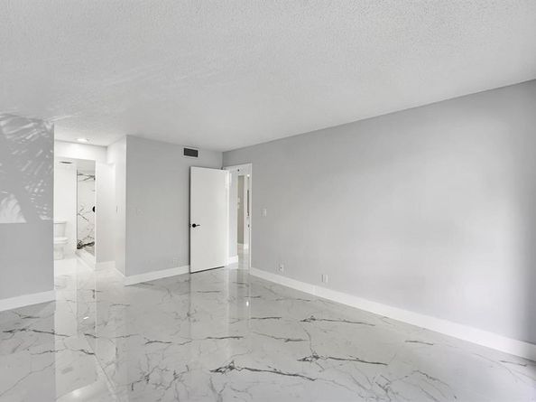 5495 NE 25th Ave 204, Fort Lauderdale FL 33308