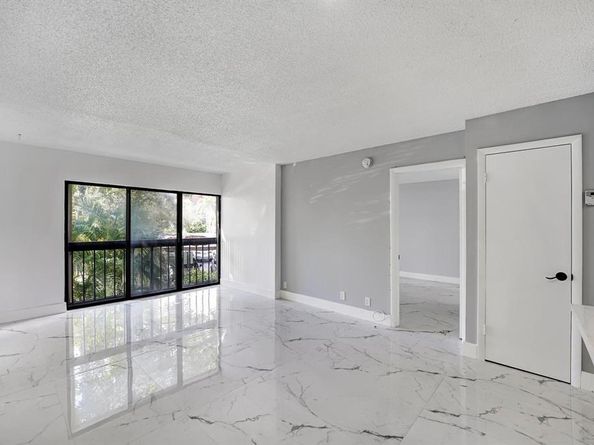 5495 NE 25th Ave 204, Fort Lauderdale FL 33308