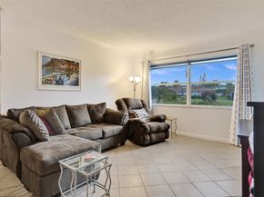 4706 NW 36th St 409, Lauderdale Lakes FL 33319