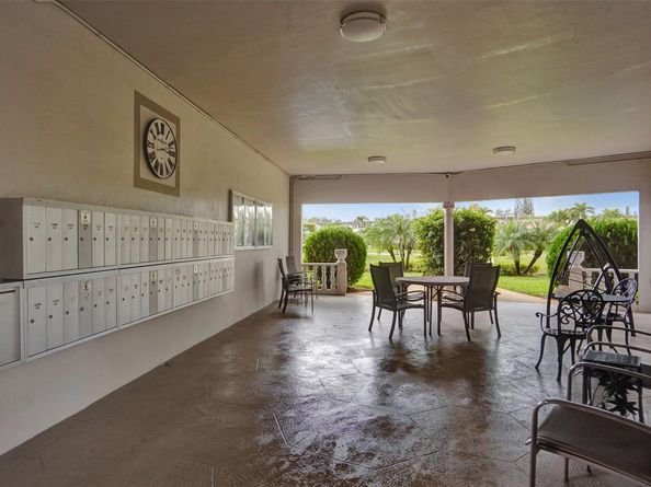 4706 NW 36th St 409, Lauderdale Lakes FL 33319