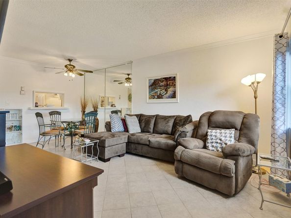 4706 NW 36th St 409, Lauderdale Lakes FL 33319