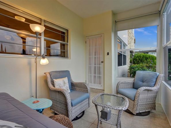 4706 NW 36th St 409, Lauderdale Lakes FL 33319