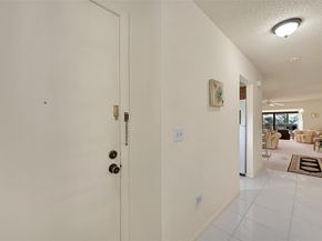 9272 Vista Del Lago 28F, Boca Raton FL 33428