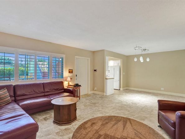 2141 NE 68th St 102, Fort Lauderdale FL 33308