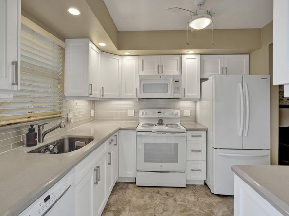 2141 NE 68th St 102, Fort Lauderdale FL 33308