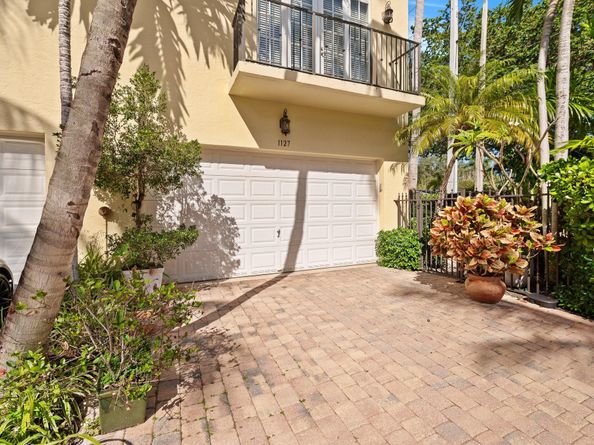 1127 NE 18th Ave 1127, Fort Lauderdale FL 33304