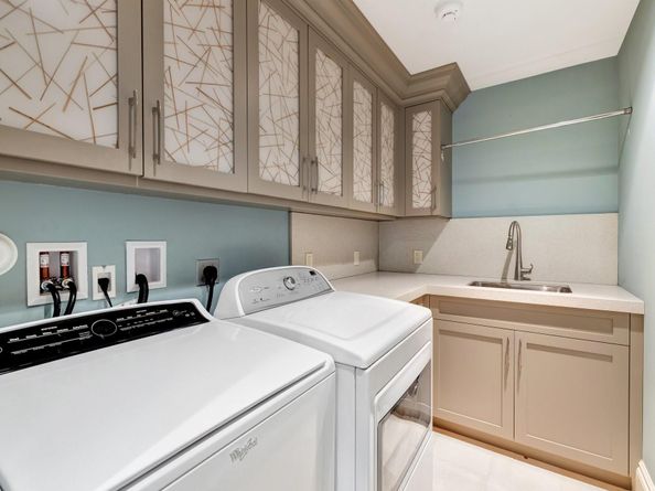 815 Idlewyld Dr, Fort Lauderdale FL 33301