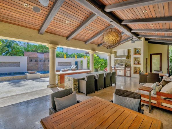 815 Idlewyld Dr, Fort Lauderdale FL 33301