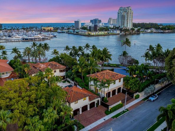 815 Idlewyld Dr, Fort Lauderdale FL 33301
