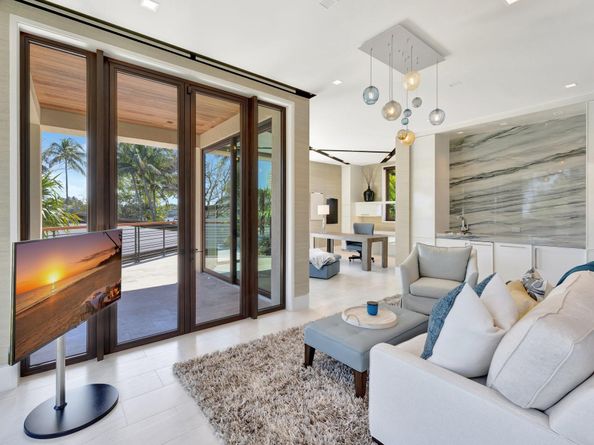 815 Idlewyld Dr, Fort Lauderdale FL 33301