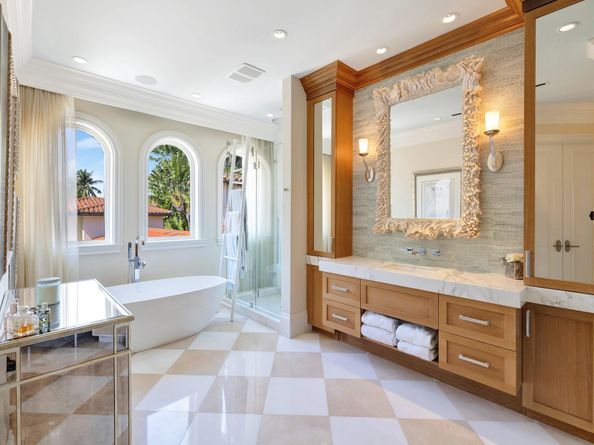 815 Idlewyld Dr, Fort Lauderdale FL 33301